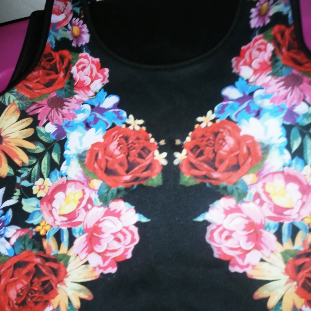 Tank top - Picture 2 of 4